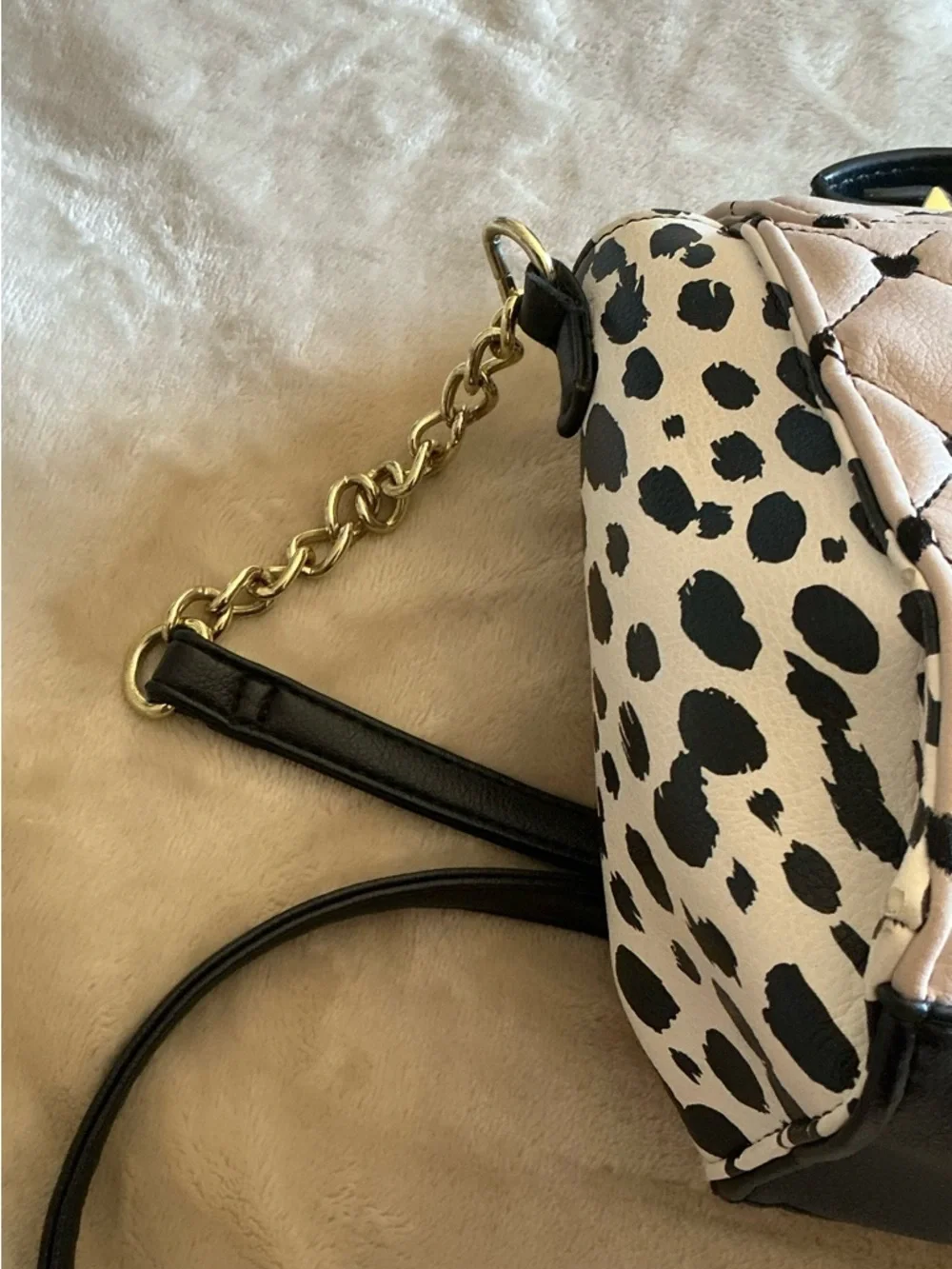 Luv Betsey by Betsey Johnson Pink Quilted Crossbody Bag Animal Print Side Hearts - Picture 15 of 16